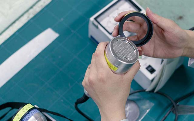 表面汚染測定器の点検