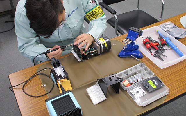 線量測定器の修理